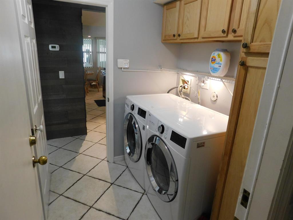 HUNTINGTON WOODS - Residential