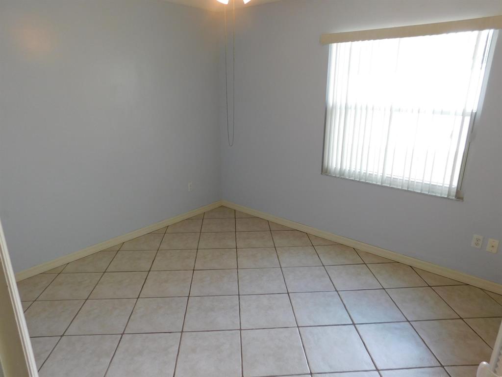 HUNTINGTON WOODS - Residential