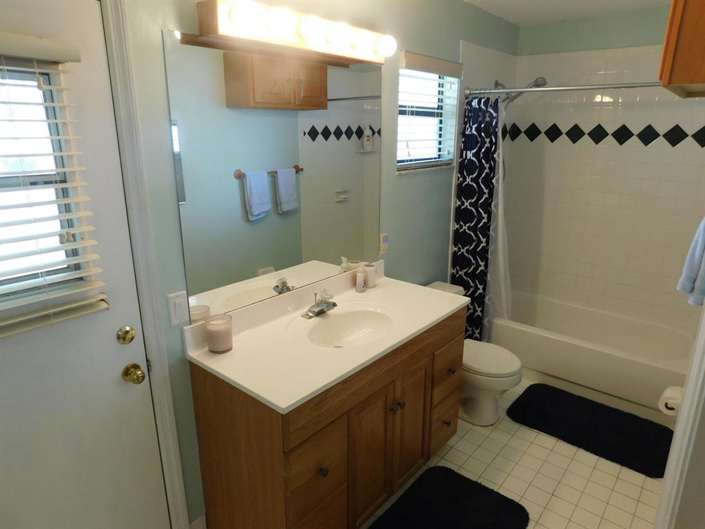 HUNTINGTON WOODS - Residential