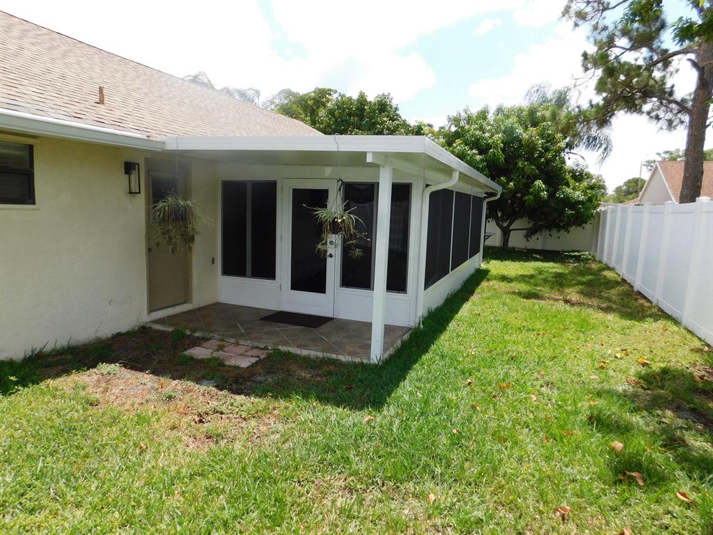 HUNTINGTON WOODS - Residential