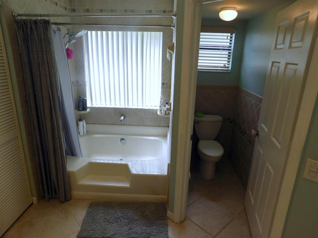 HUNTINGTON WOODS - Residential