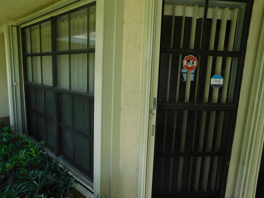 HUNTINGTON WOODS - Residential