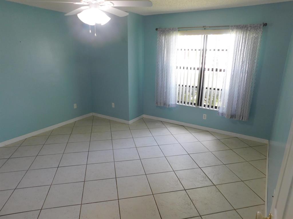 HUNTINGTON WOODS - Residential