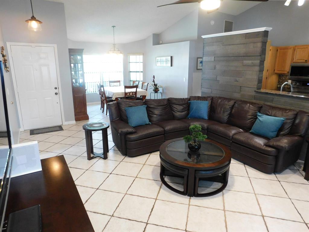 HUNTINGTON WOODS - Residential