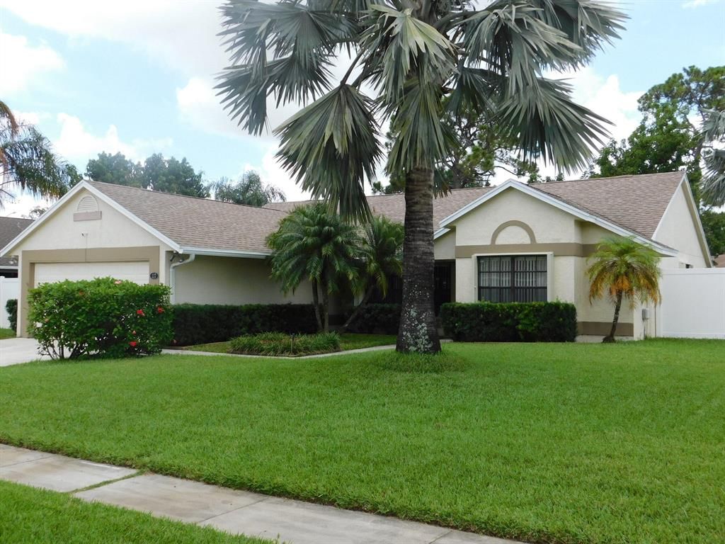 Photo of 117 Sherwood Drive, Royal Palm Beach, FL 33411 (MLS # R10721966)