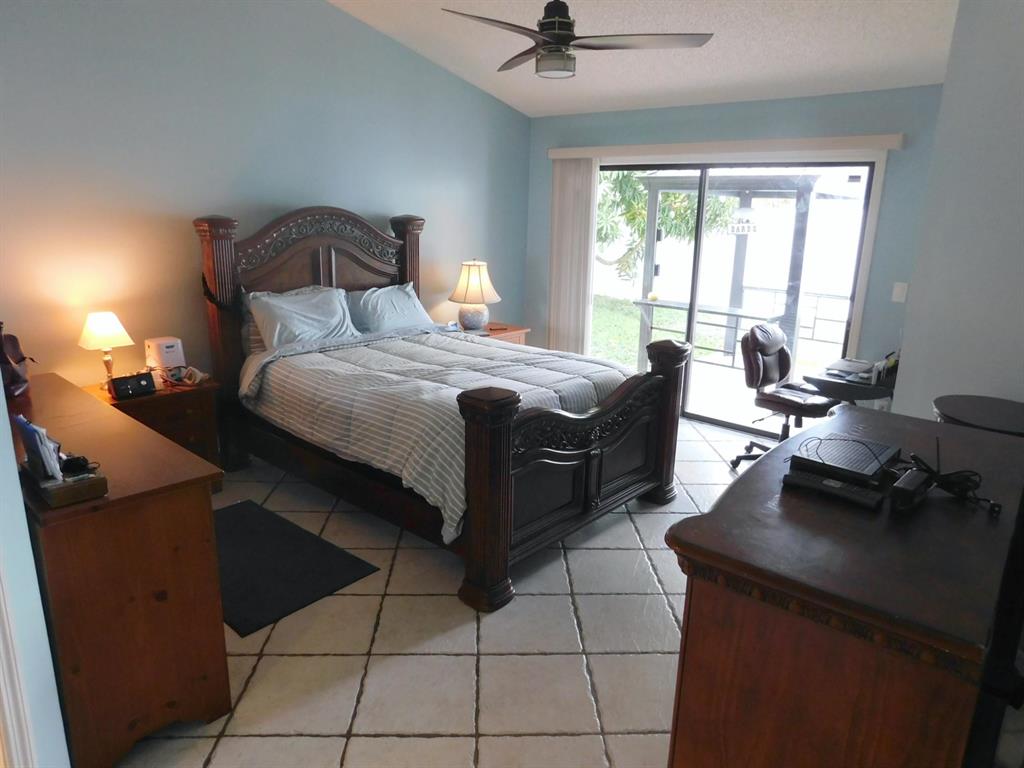 HUNTINGTON WOODS - Residential