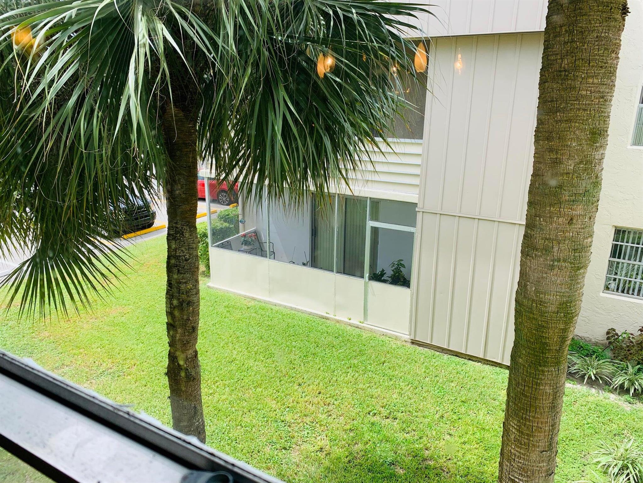 KINGS POINT FLANDERS COND - Residential Lease