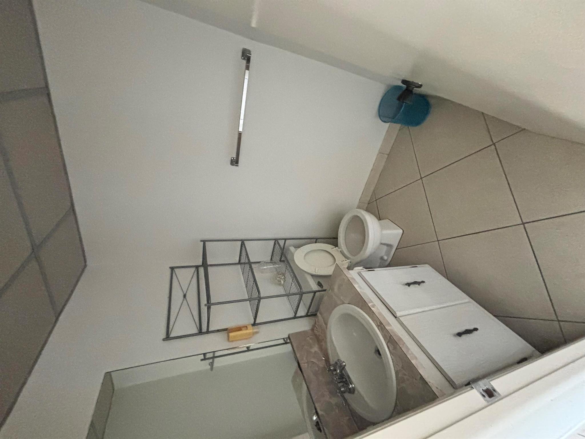 KINGS POINT FLANDERS COND - Residential Lease