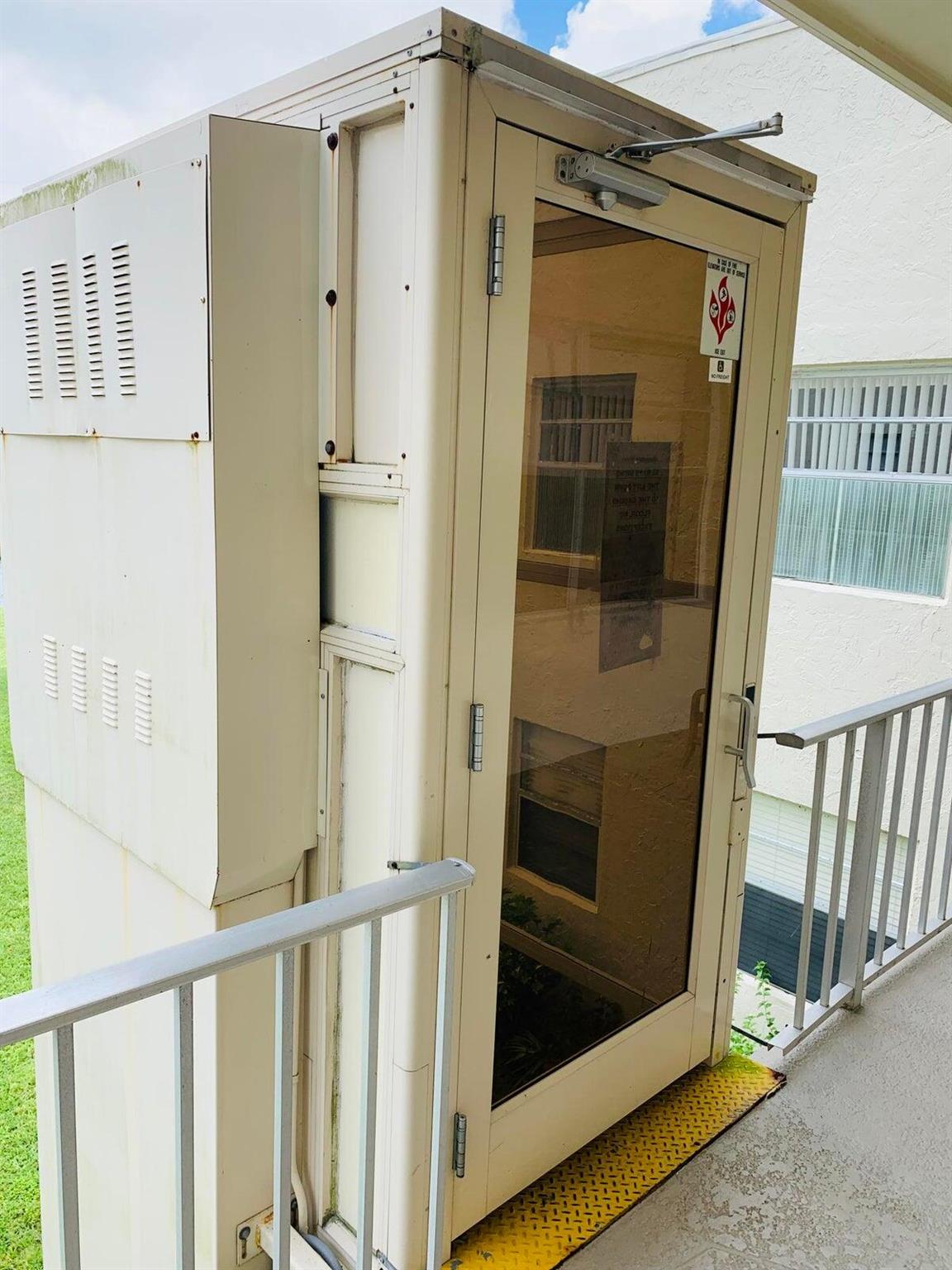 KINGS POINT FLANDERS COND - Residential Lease