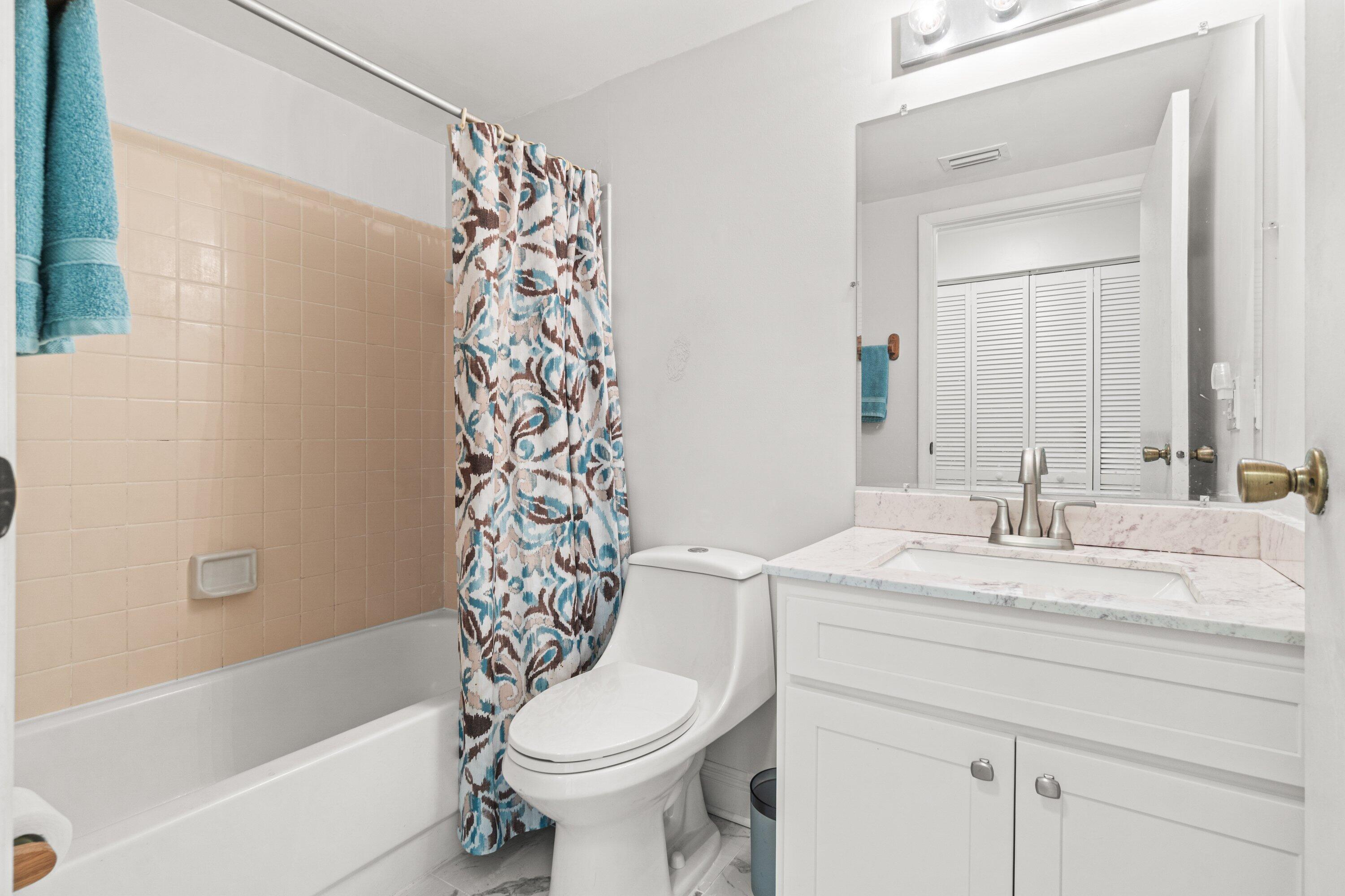 LAKESHORE AT THE MEADOWS - Residential