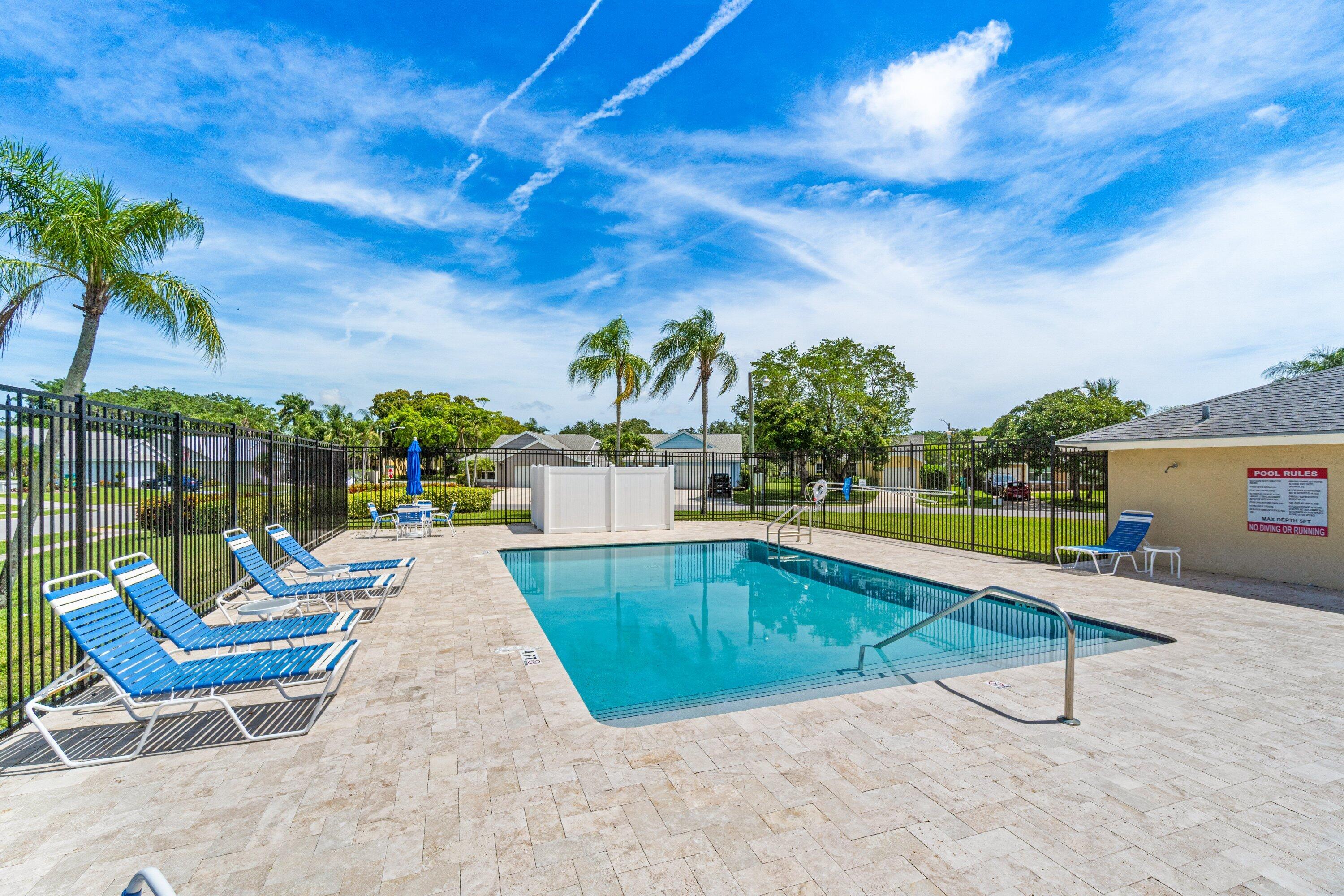 LAKESHORE AT THE MEADOWS - Residential