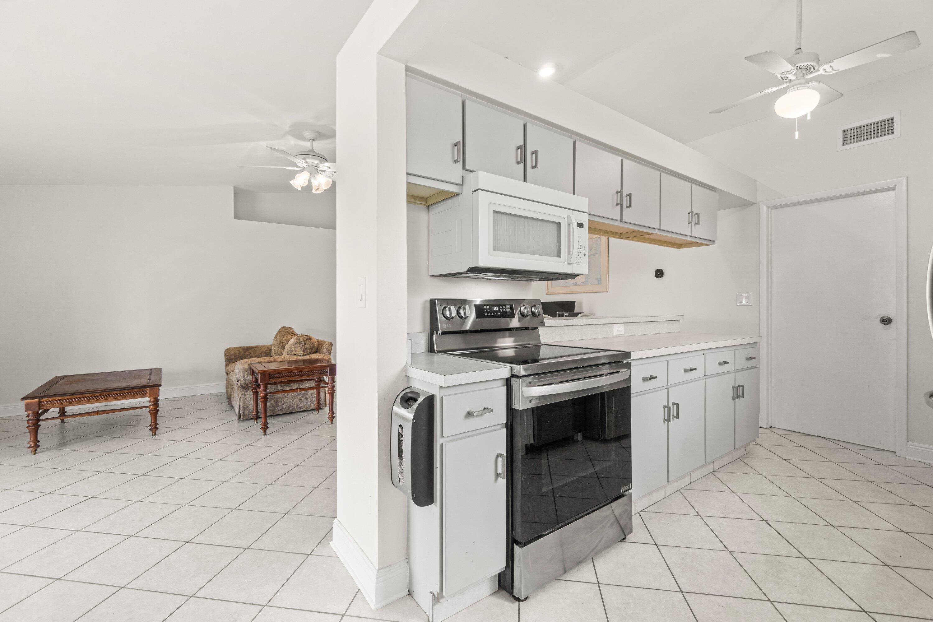 LAKESHORE AT THE MEADOWS - Residential
