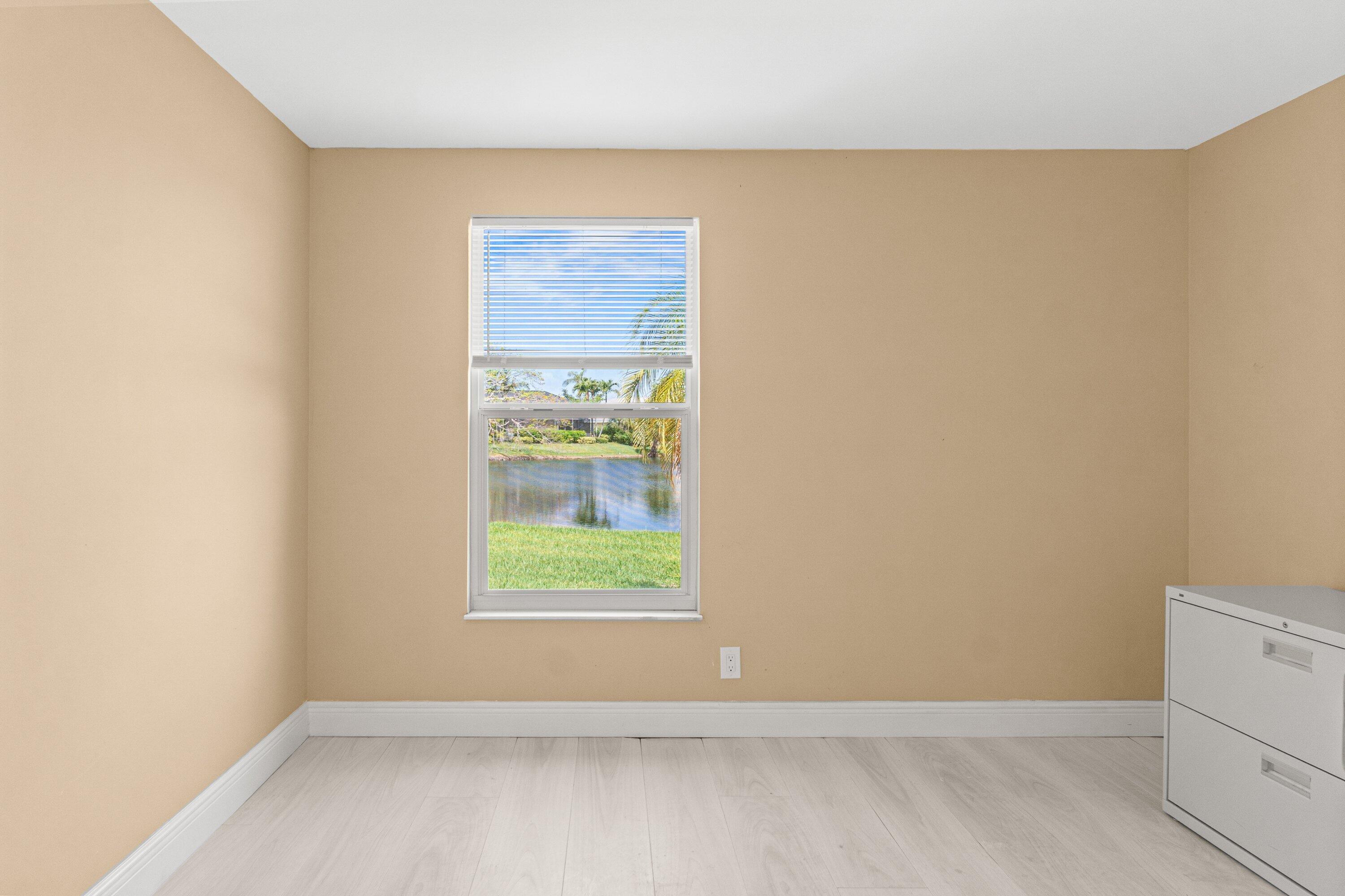 LAKESHORE AT THE MEADOWS - Residential