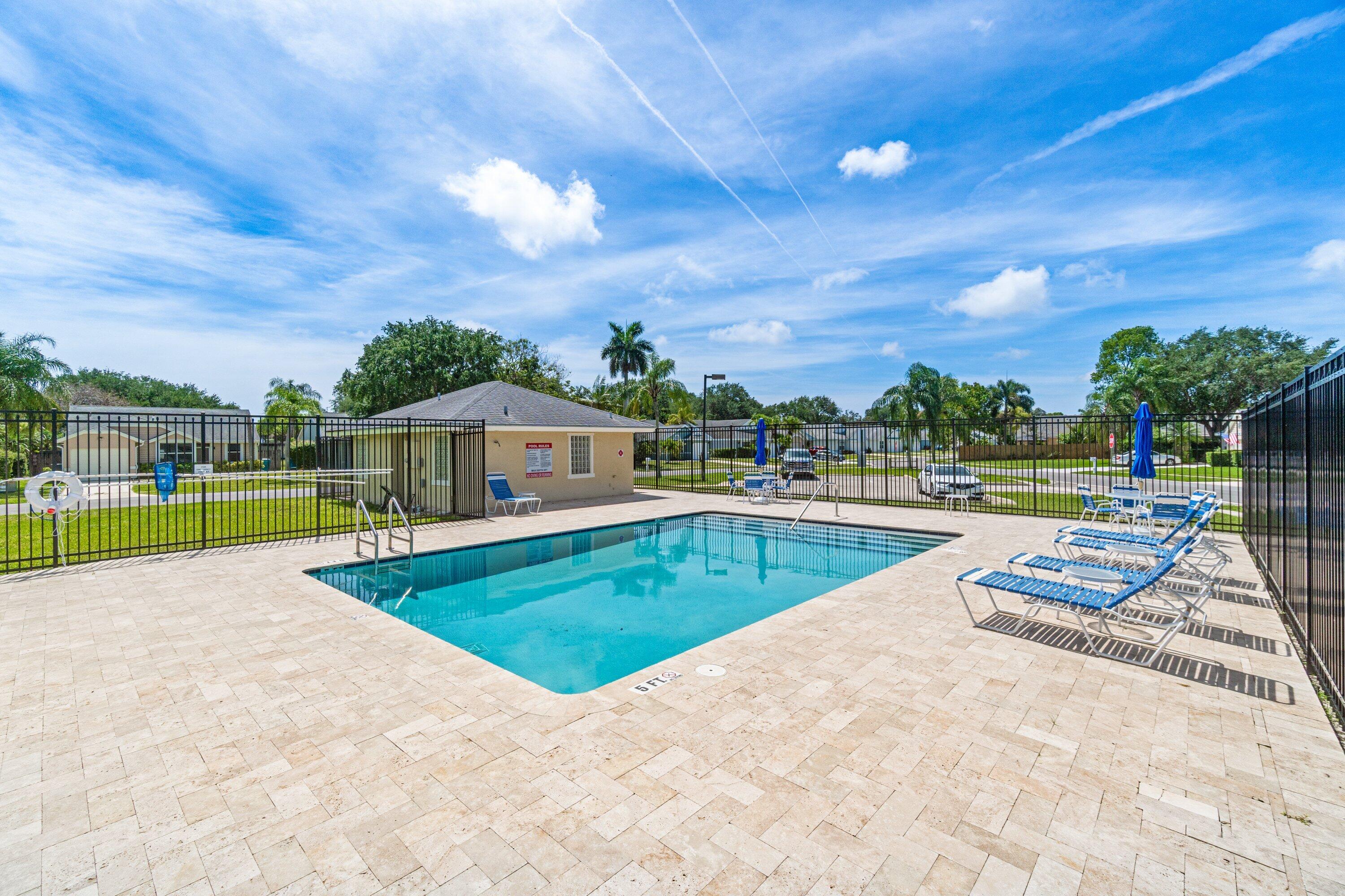 LAKESHORE AT THE MEADOWS - Residential