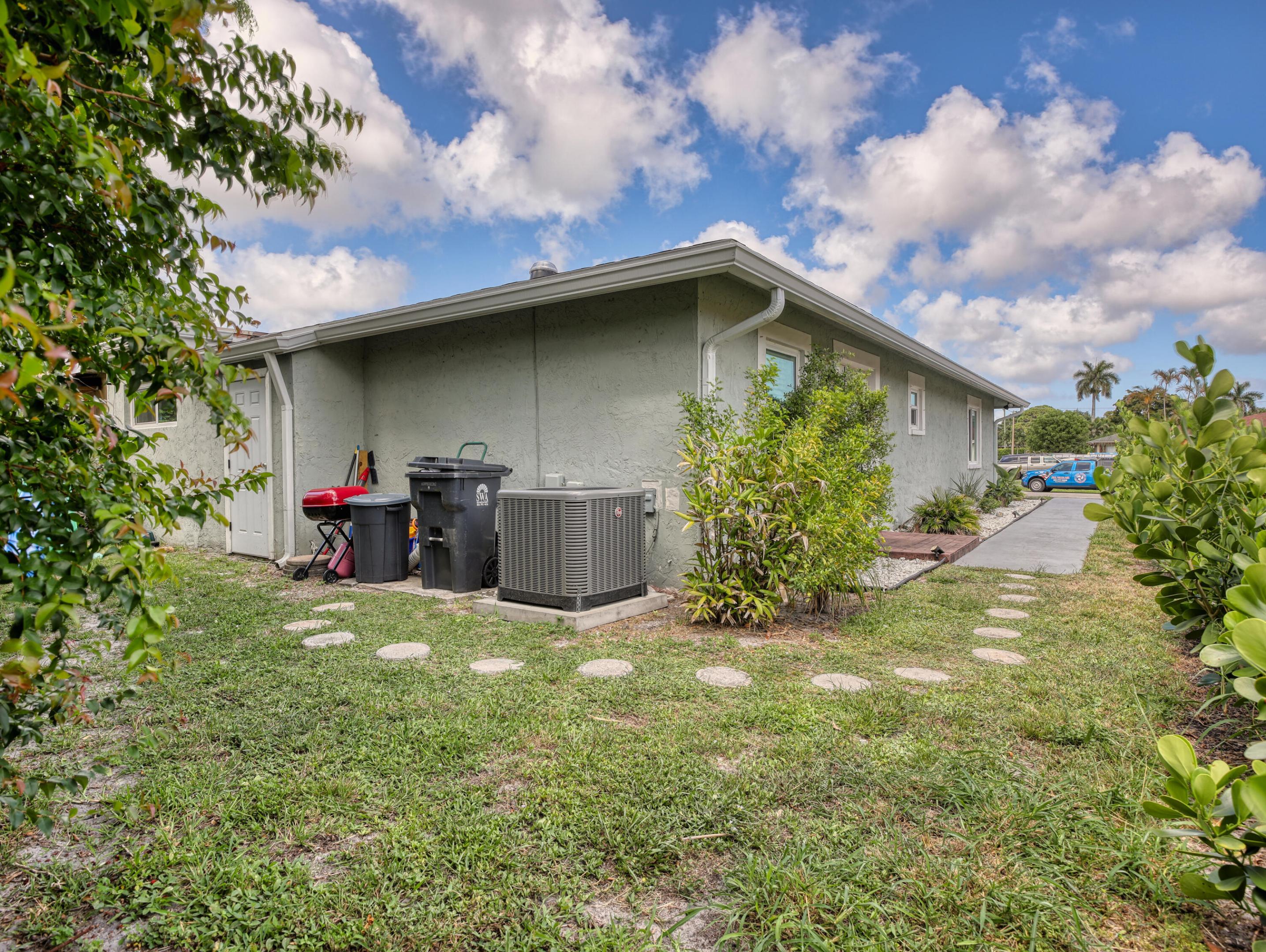 MEED RACQUET CLUB 2 - Residential