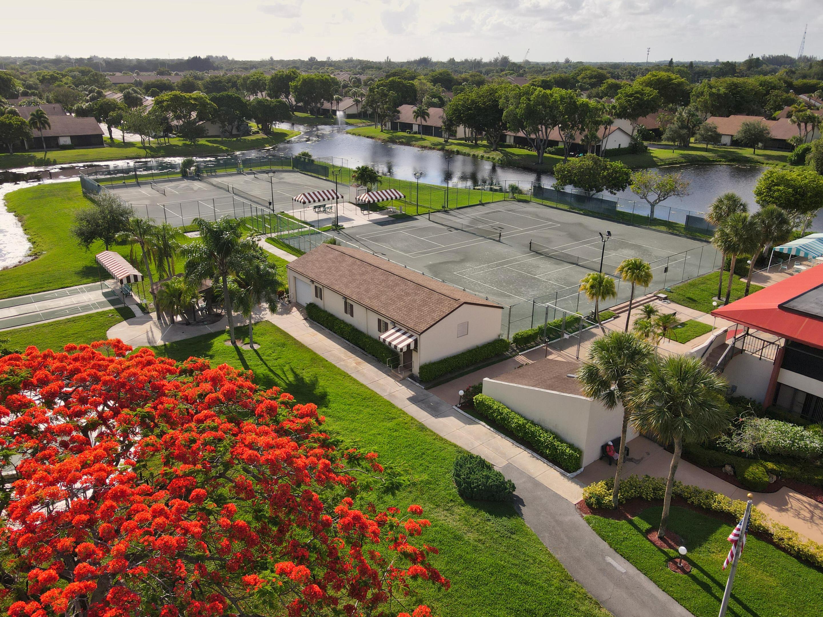 MEED RACQUET CLUB 2 - Residential
