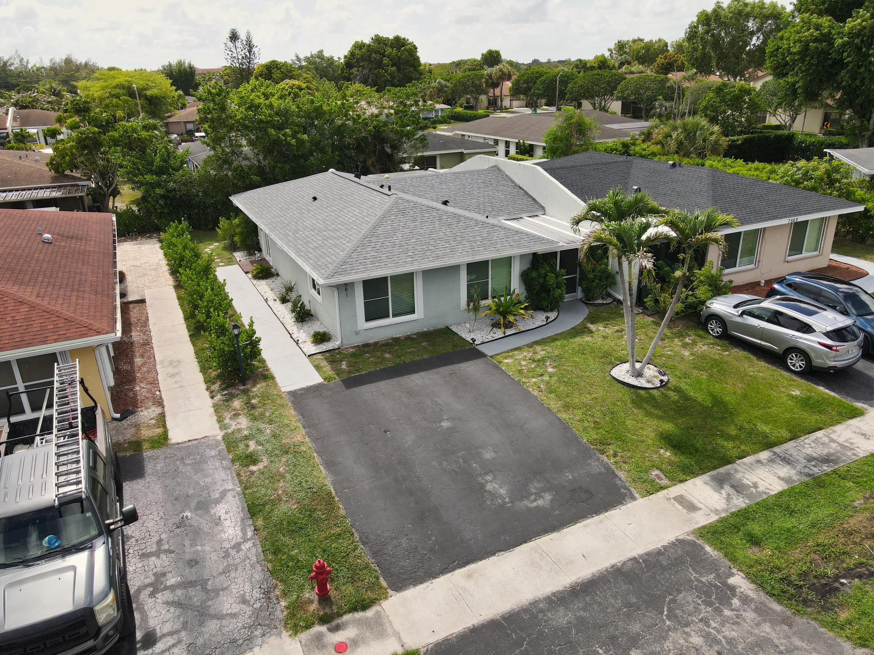 MEED RACQUET CLUB 2 - Residential