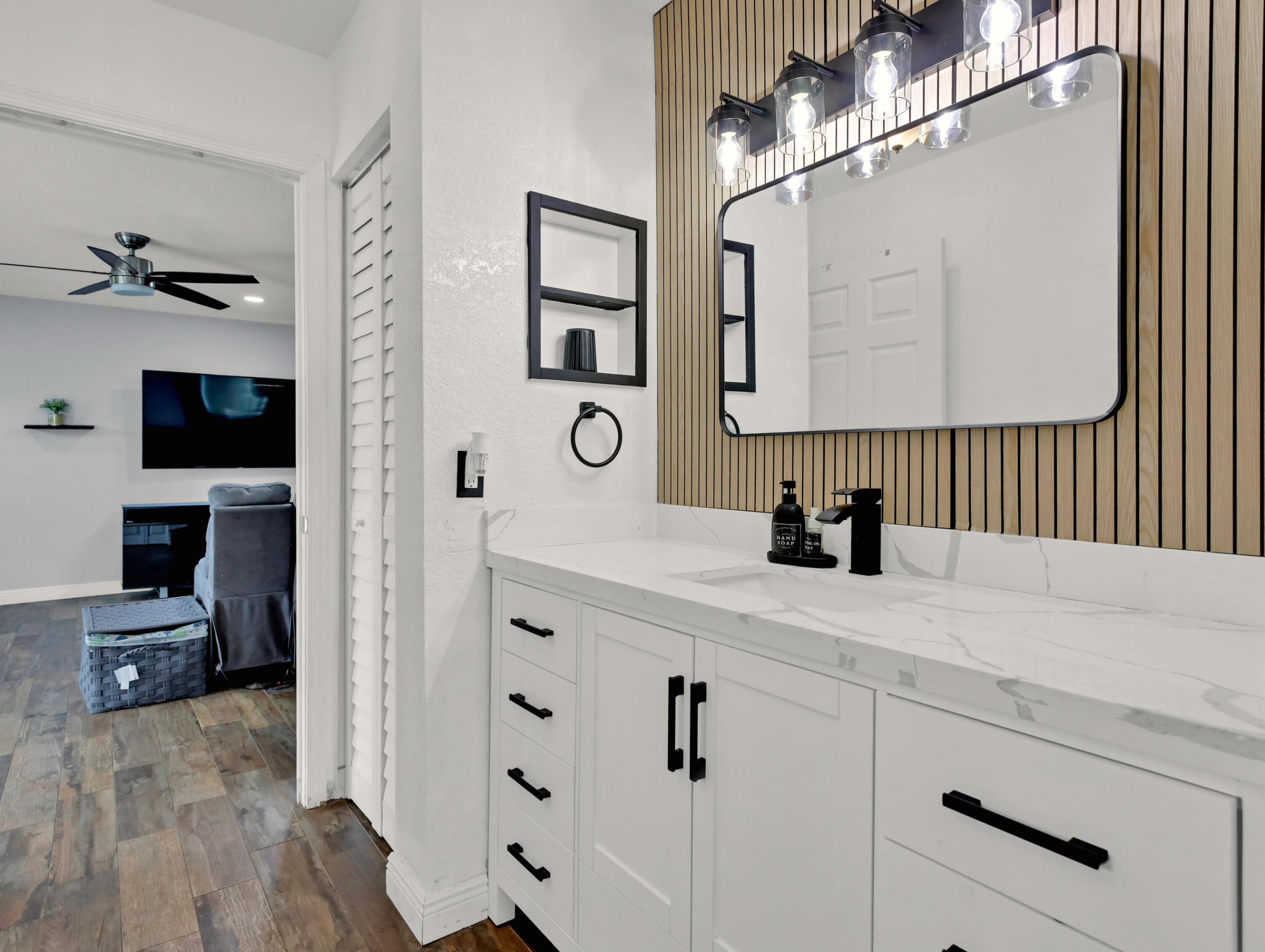 MEED RACQUET CLUB 2 - Residential