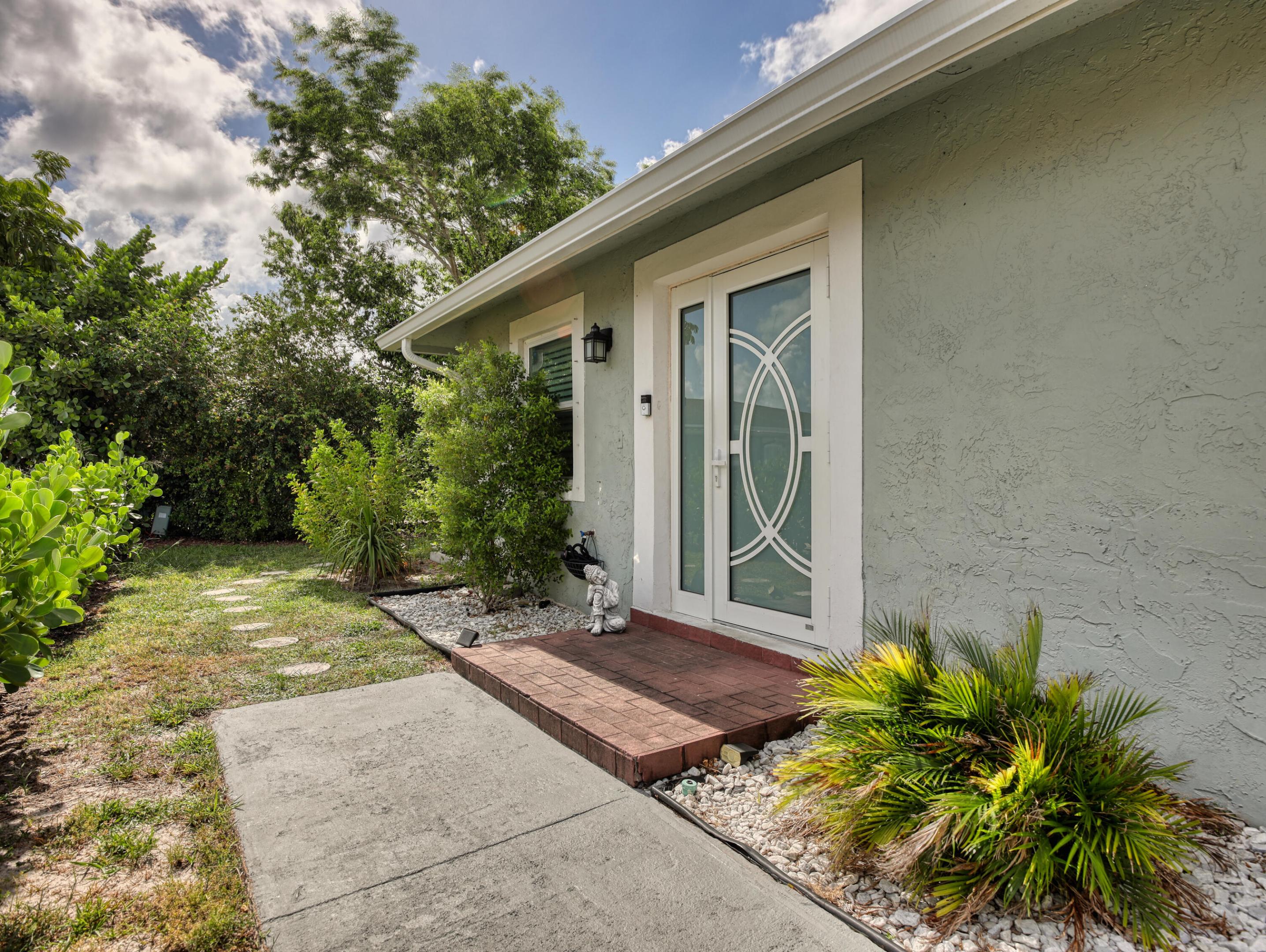 MEED RACQUET CLUB 2 - Residential