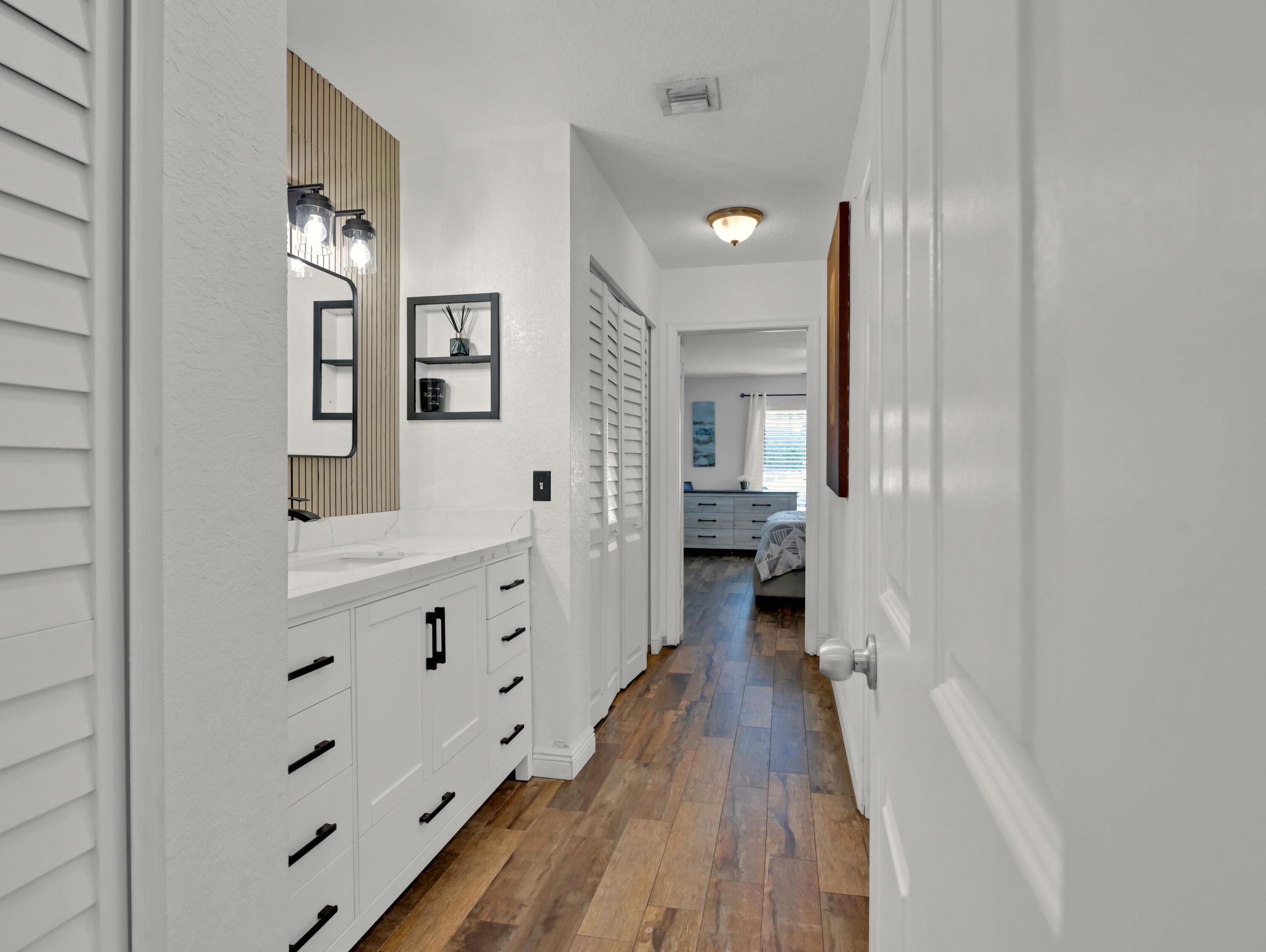 MEED RACQUET CLUB 2 - Residential