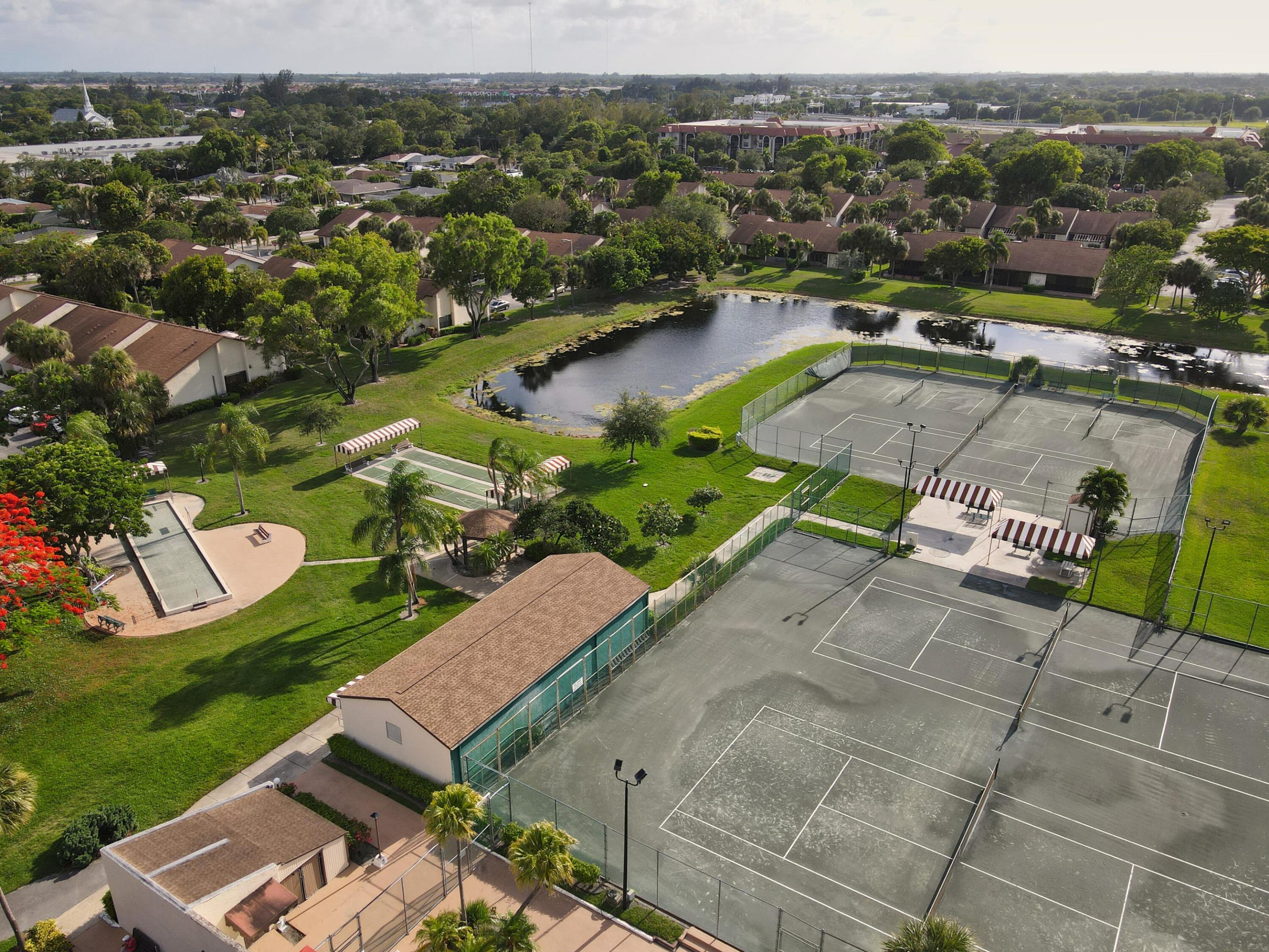 MEED RACQUET CLUB 2 - Residential