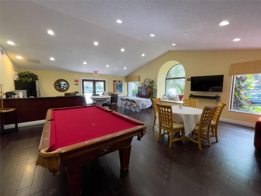 GRAND MARQUIS - Residential