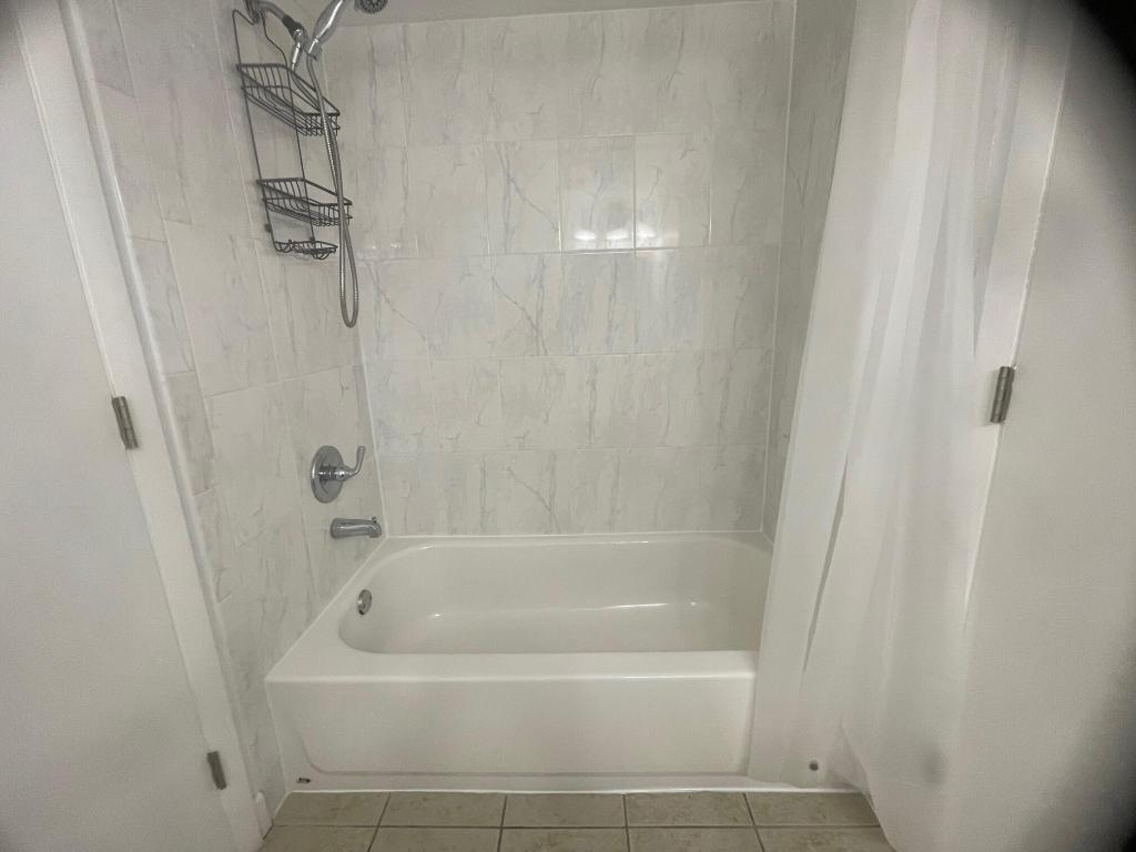 GRAND MARQUIS - Residential