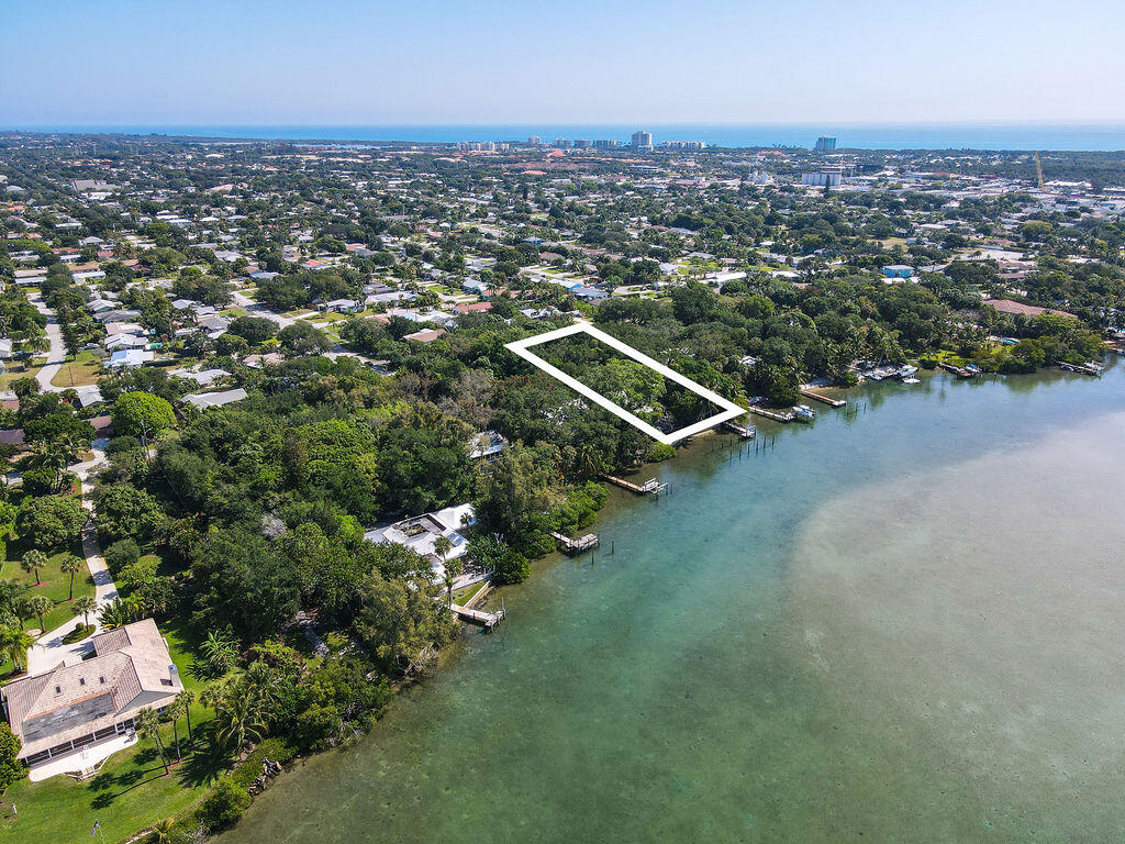 RIVERSIDE ON THE LOXAHATCHEE - Residential