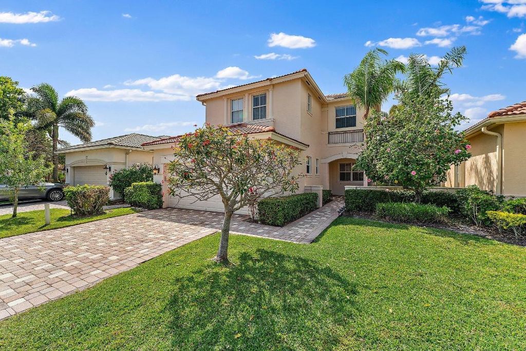 Photo of 156 Isle Verde Way, Palm Beach Gardens, FL 33418 (MLS # R10966607)