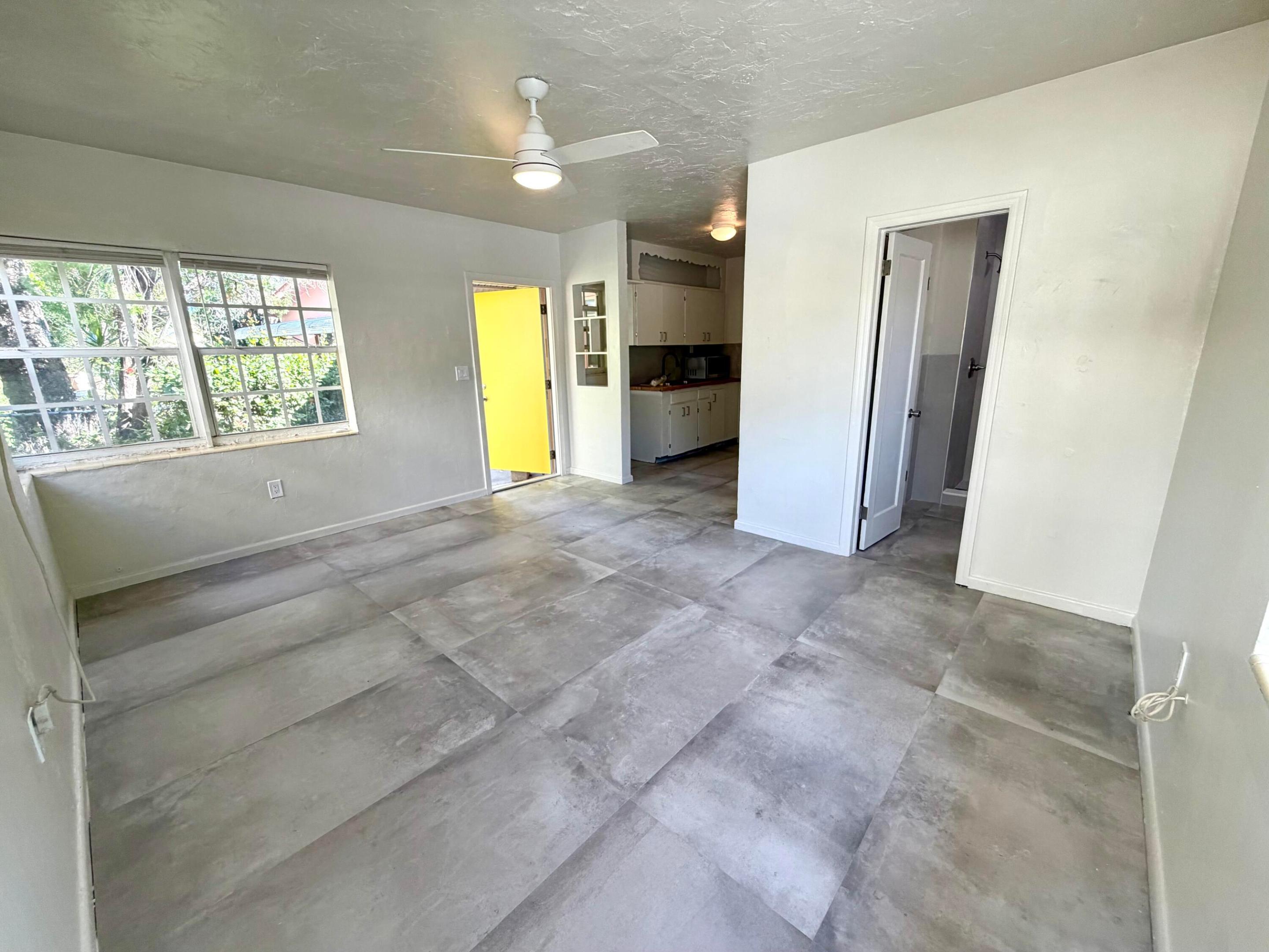 LAKE WORTH TOWN OF - Residential Lease