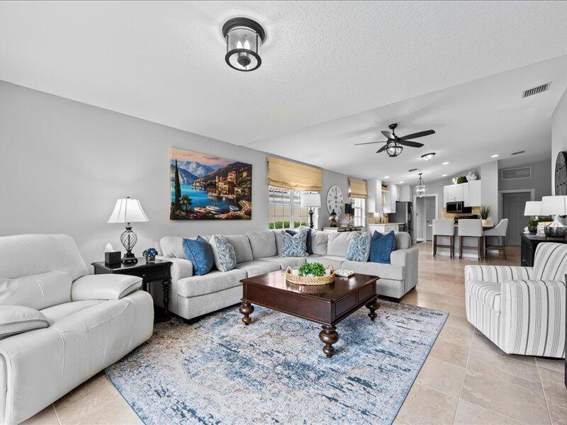 VILLAGEWALK OF WELLINGTON - Residential
