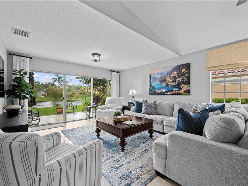 VILLAGEWALK OF WELLINGTON - Residential