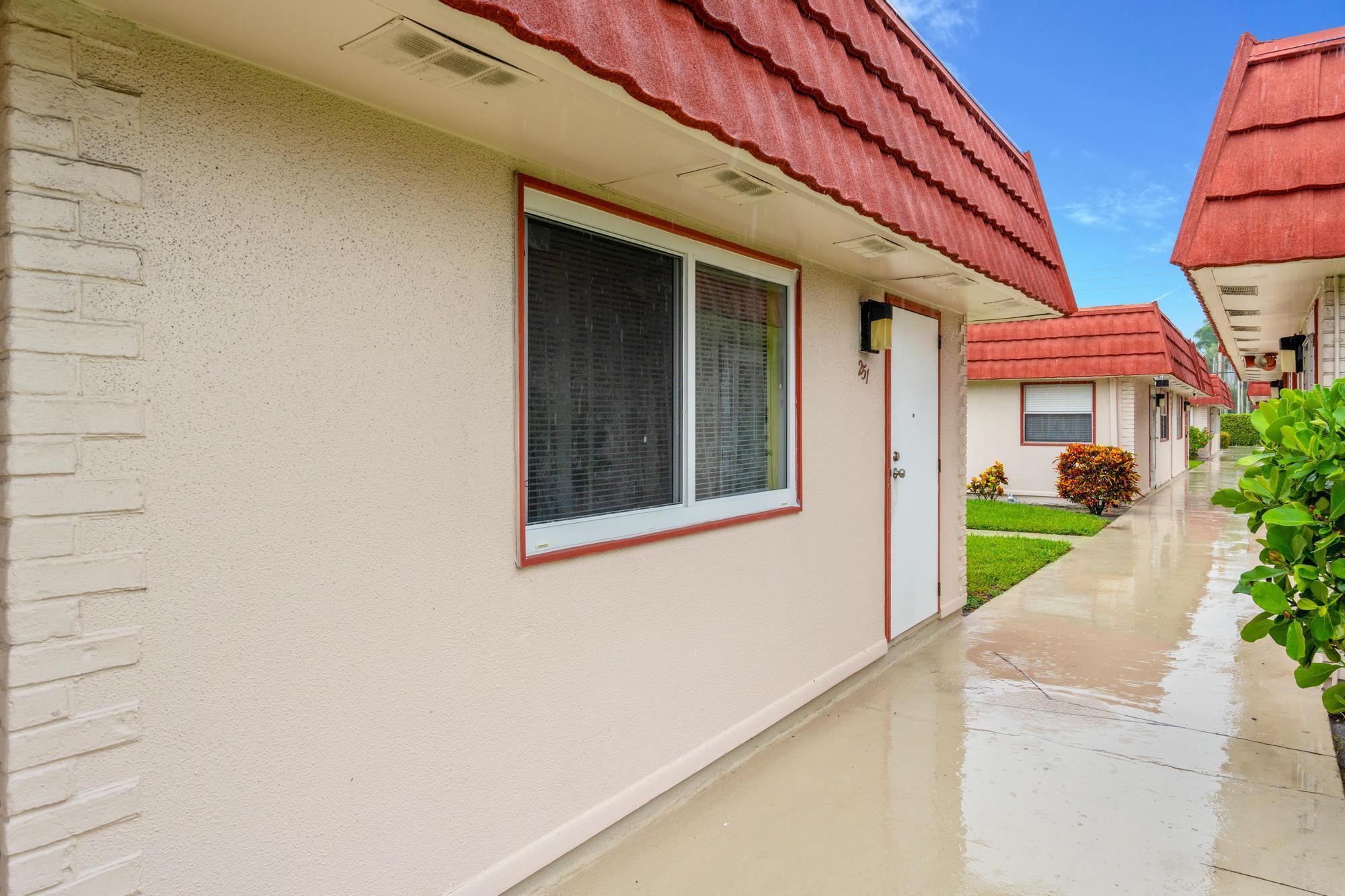 KINGS POINT SEVILLE CONDOS - Residential