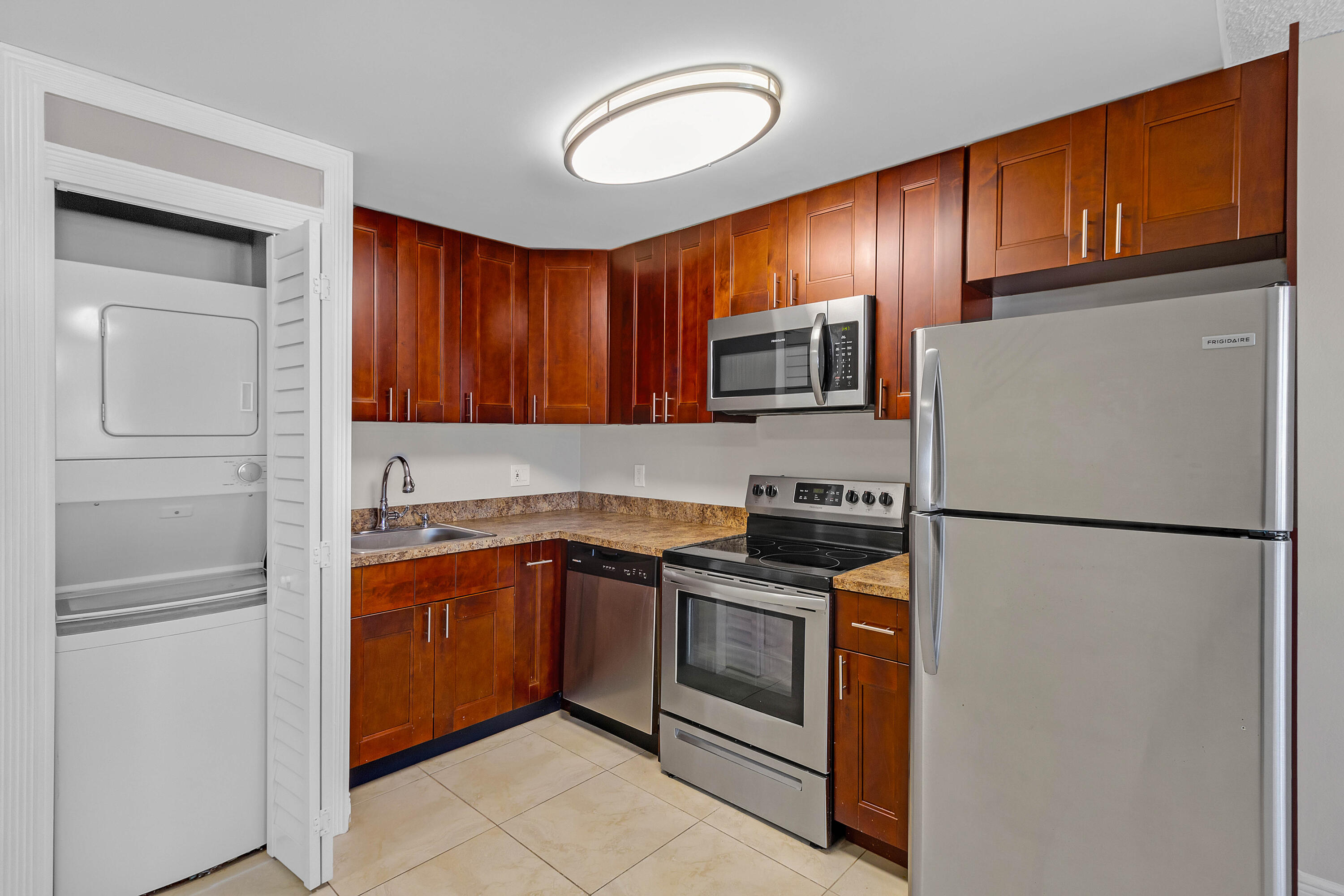 VILLA RICA - Residential Lease