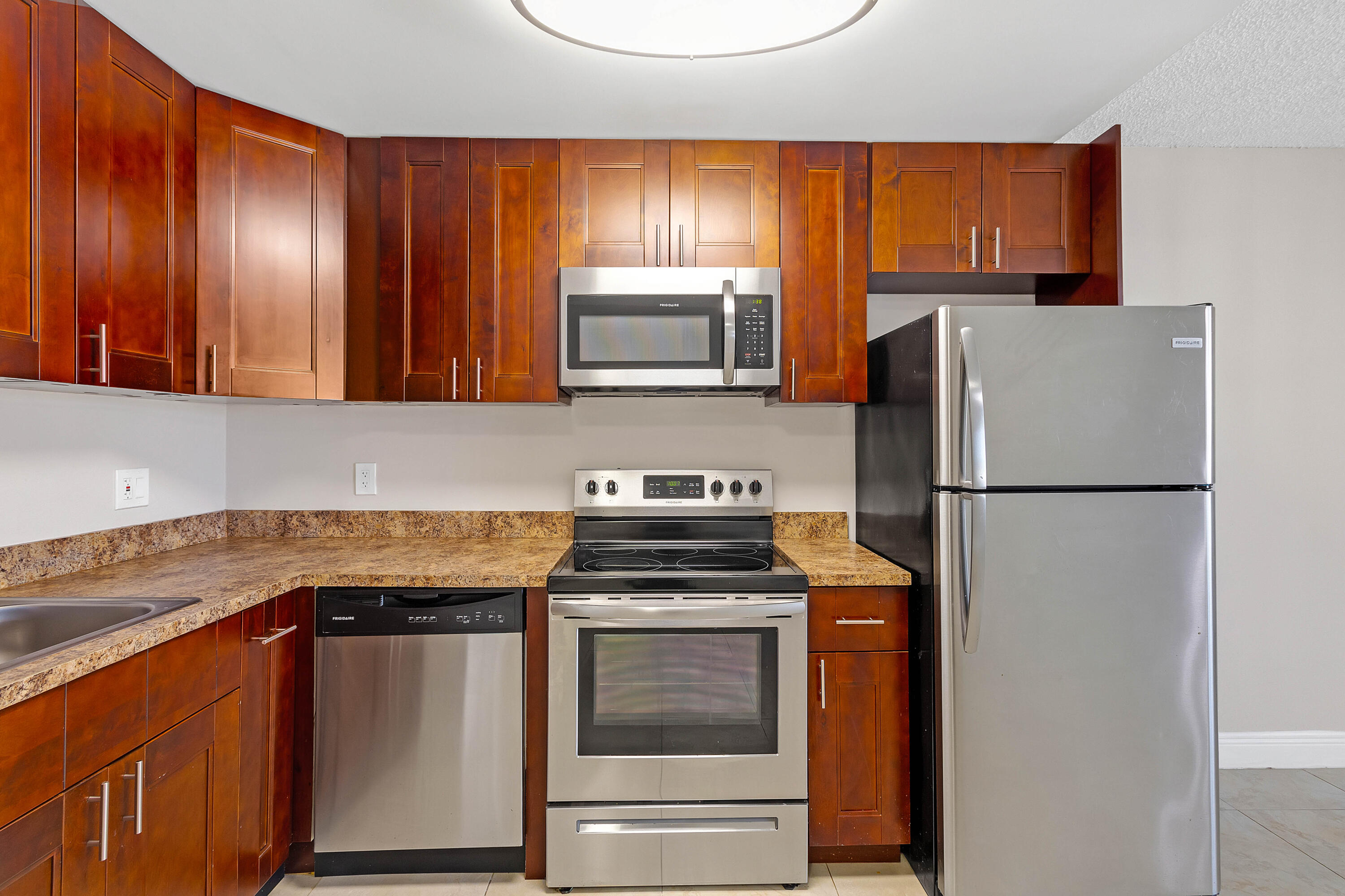 VILLA RICA - Residential Lease