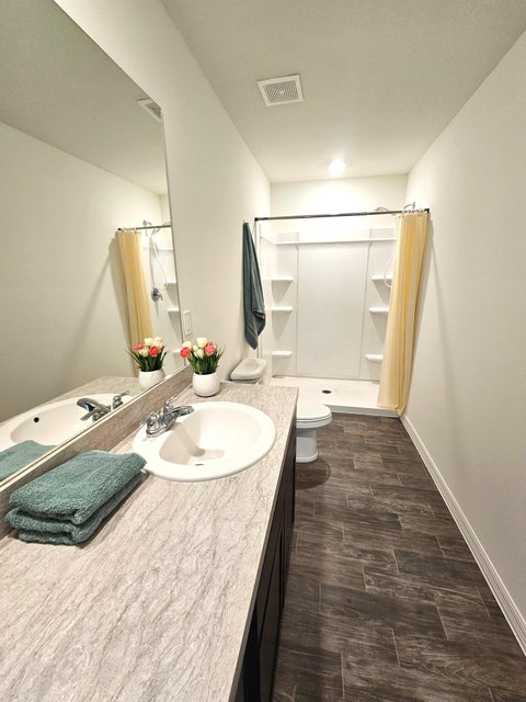 Tiny photo for 698 SE 25TH Drive, Okeechobee, FL 34974 (MLS # B26089781)