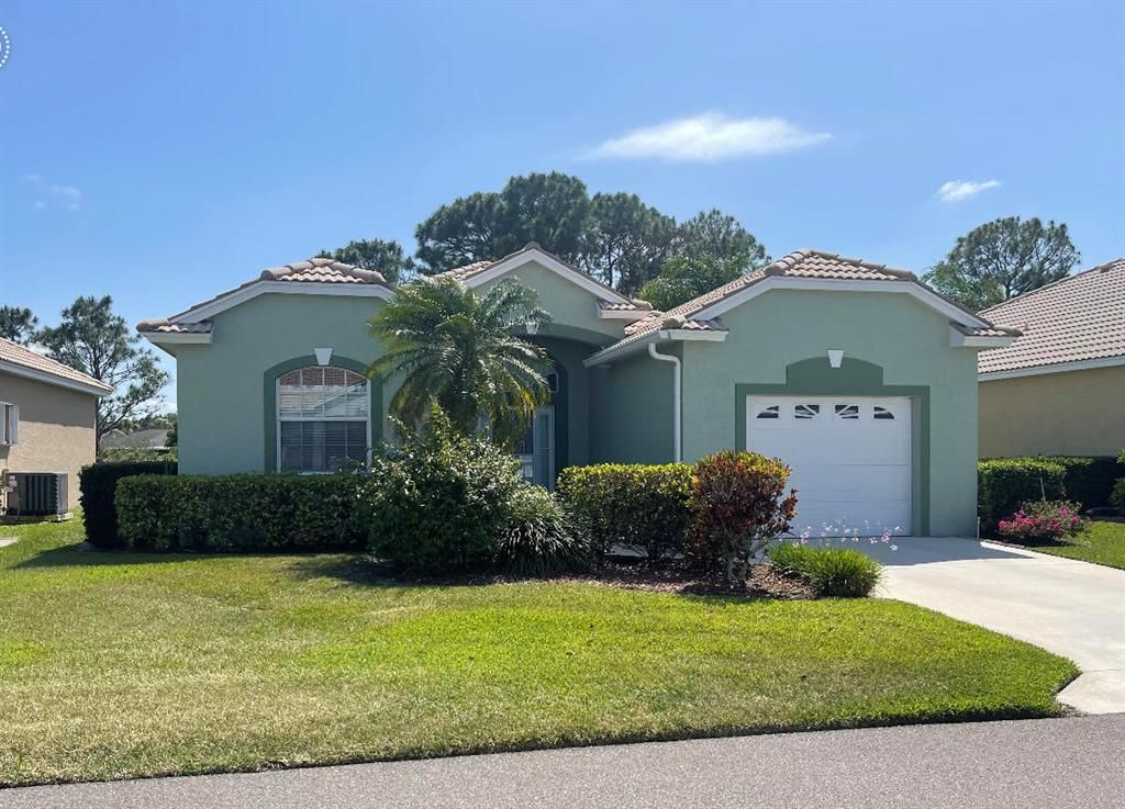 Photo of 812 NW Sorrento Lane, Port Saint Lucie, FL 34986 (MLS # R10794252)