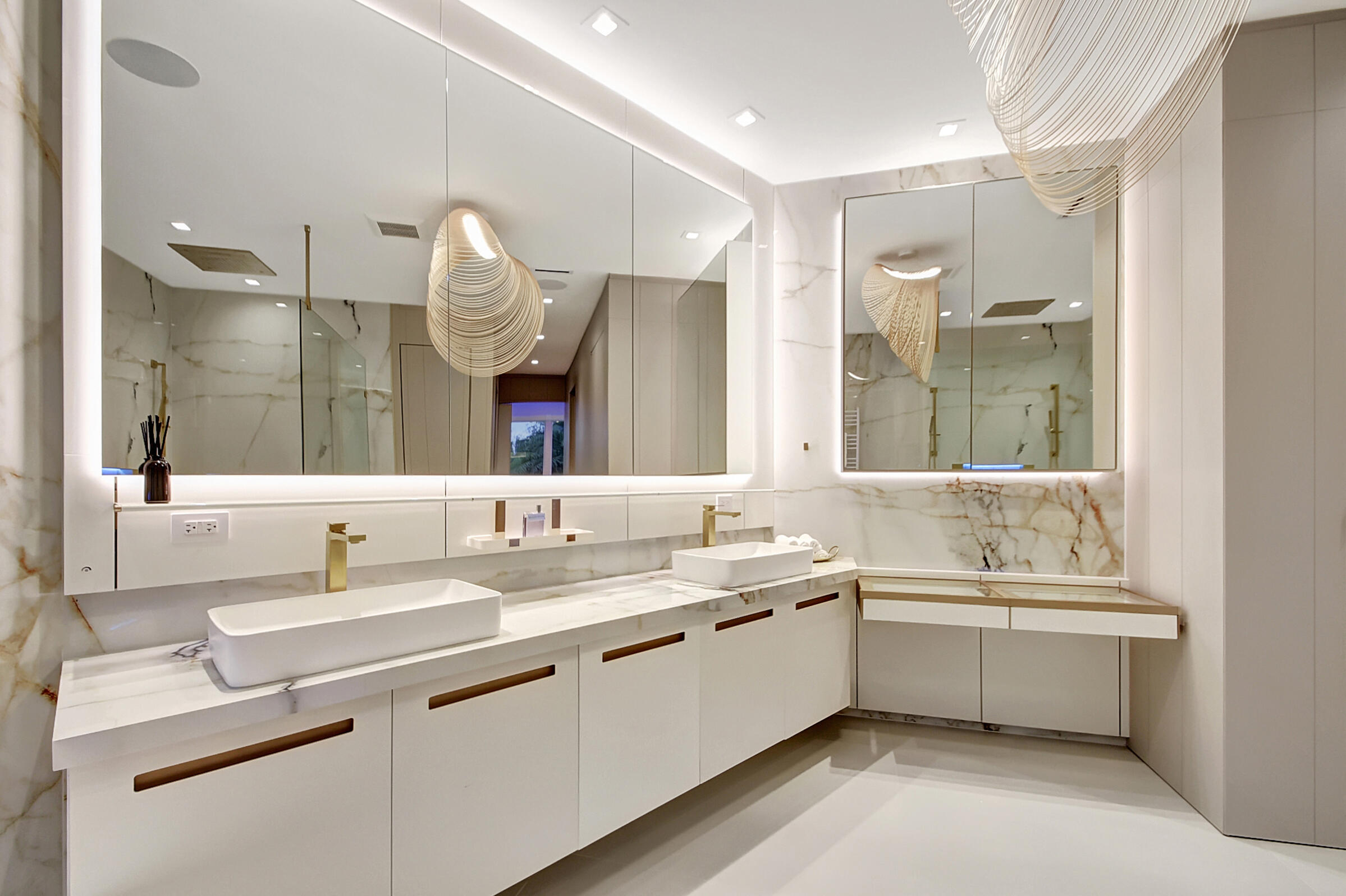 SANCTUARY - Residential