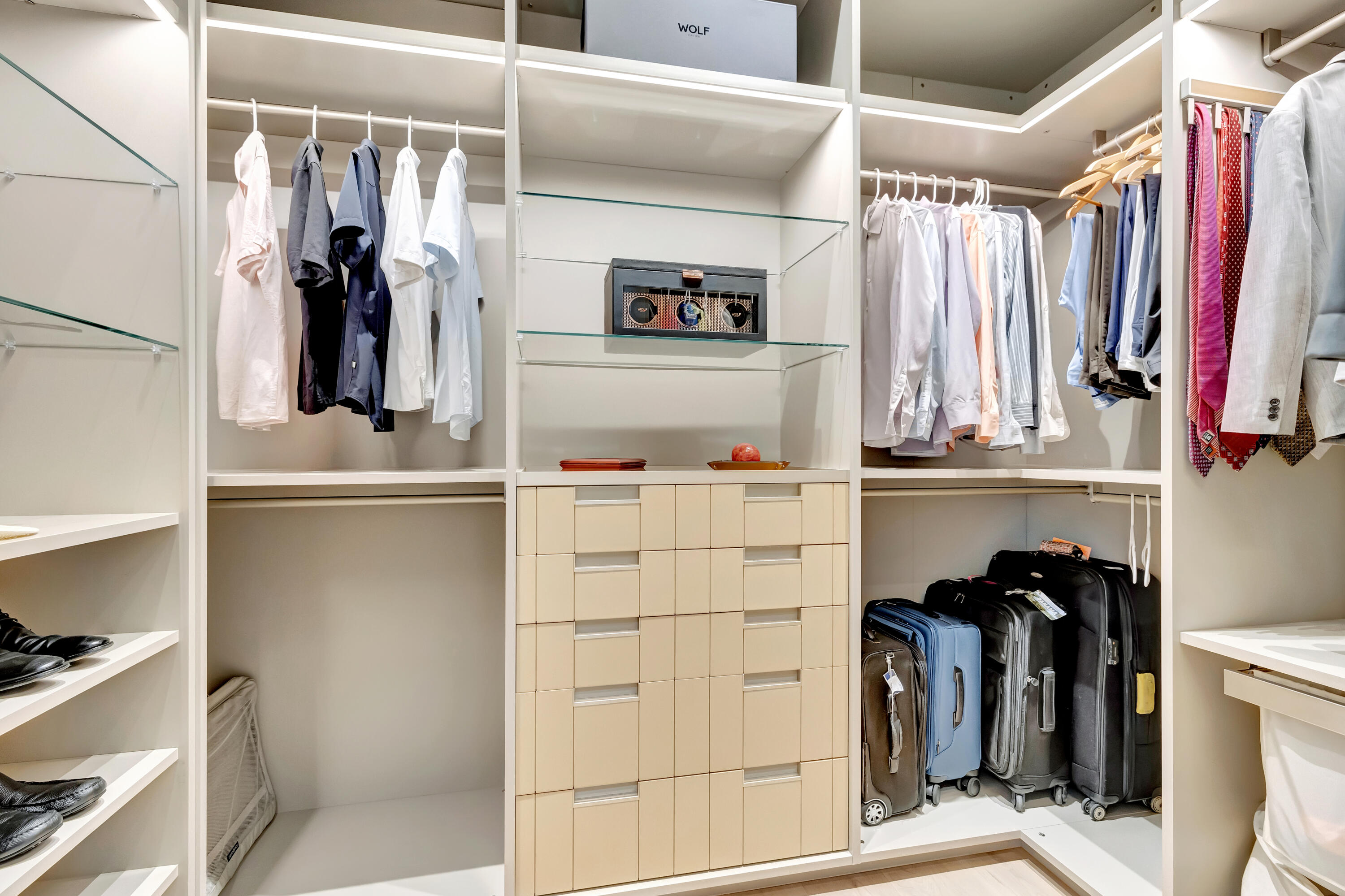 SANCTUARY - Residential