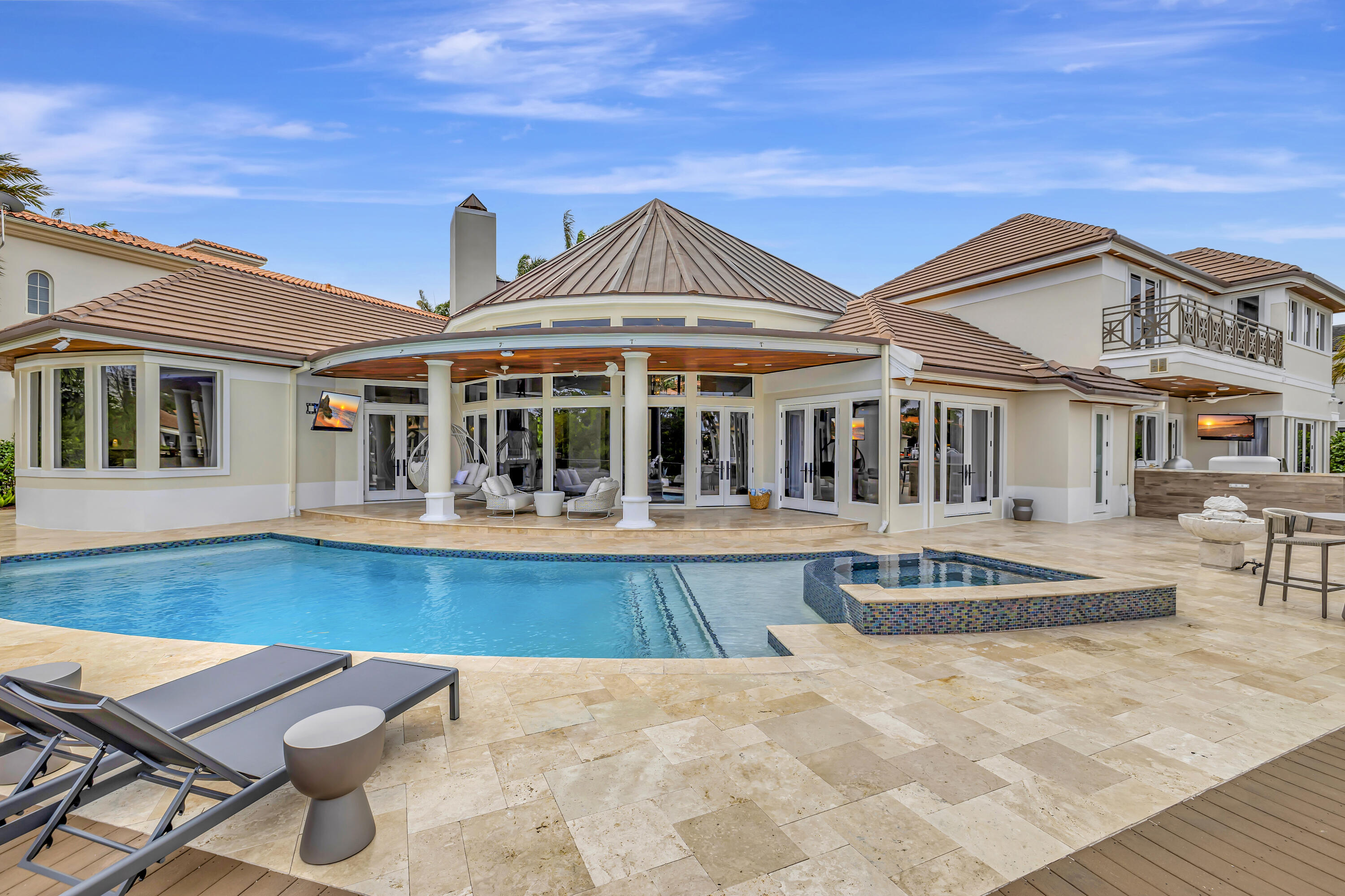 SANCTUARY - Residential