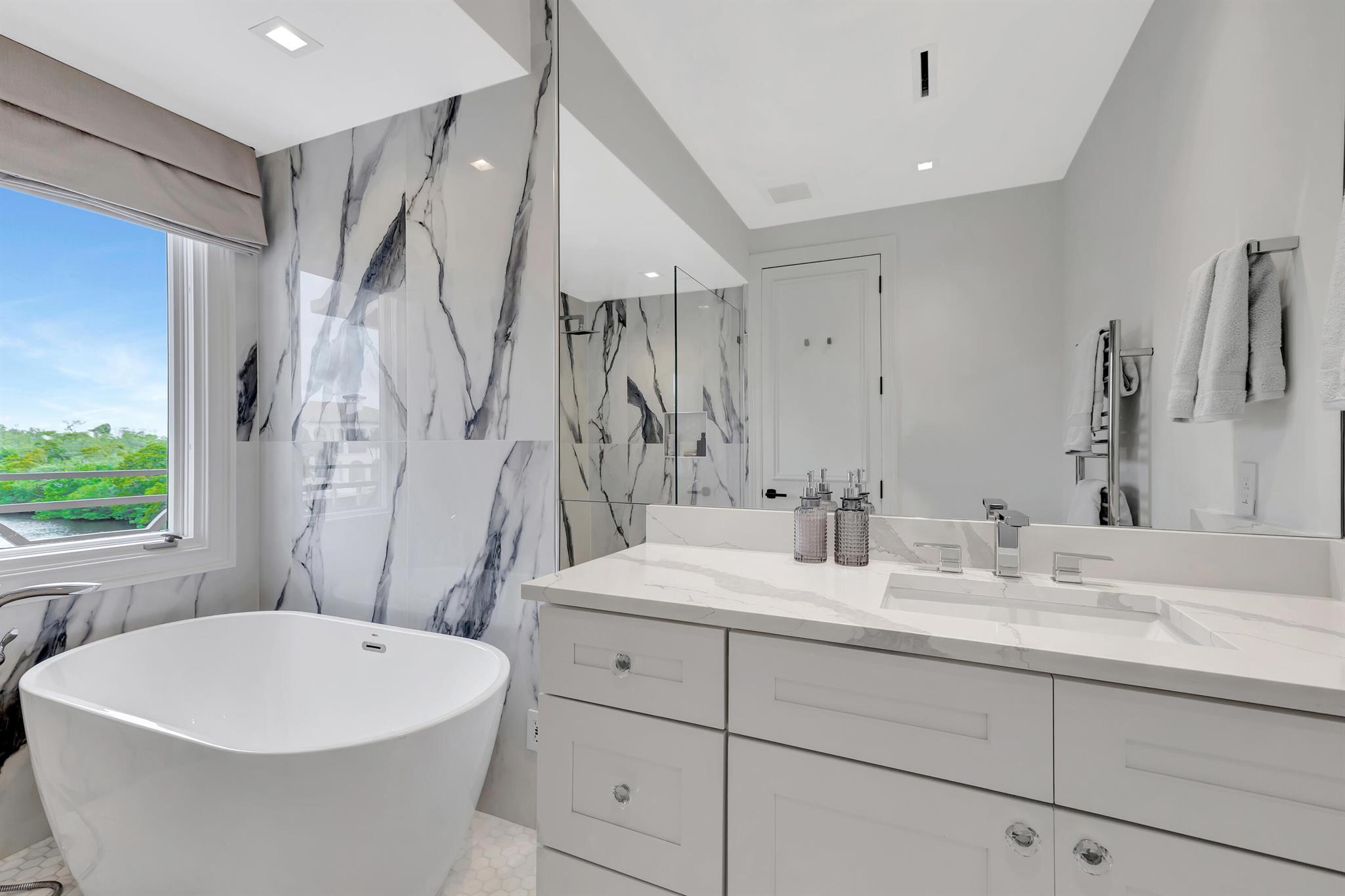 SANCTUARY - Residential