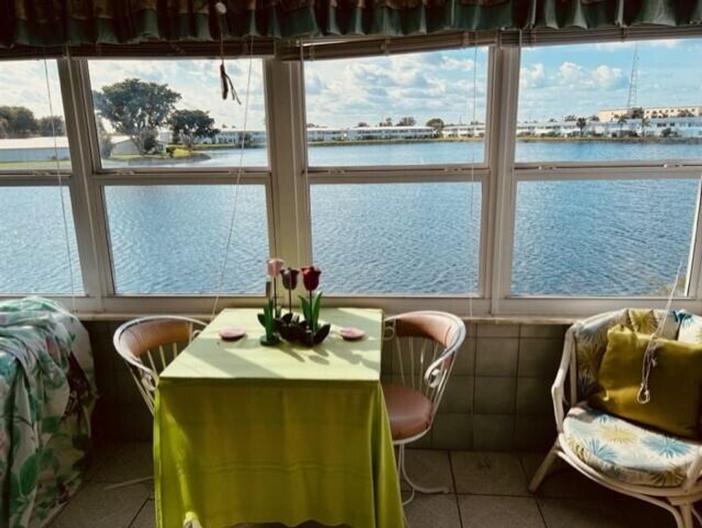 Photo of 1112 Lake Terrace #211, Boynton Beach, FL 33426 (MLS # R10986267)