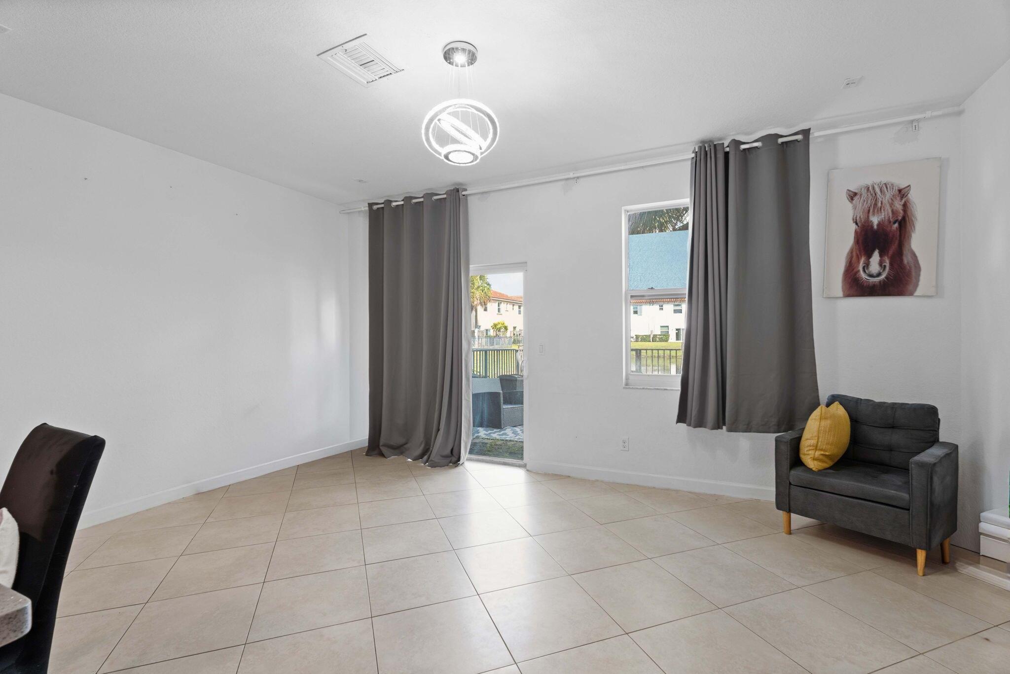 CHARLESTON COMMONS 2 - Residential Lease