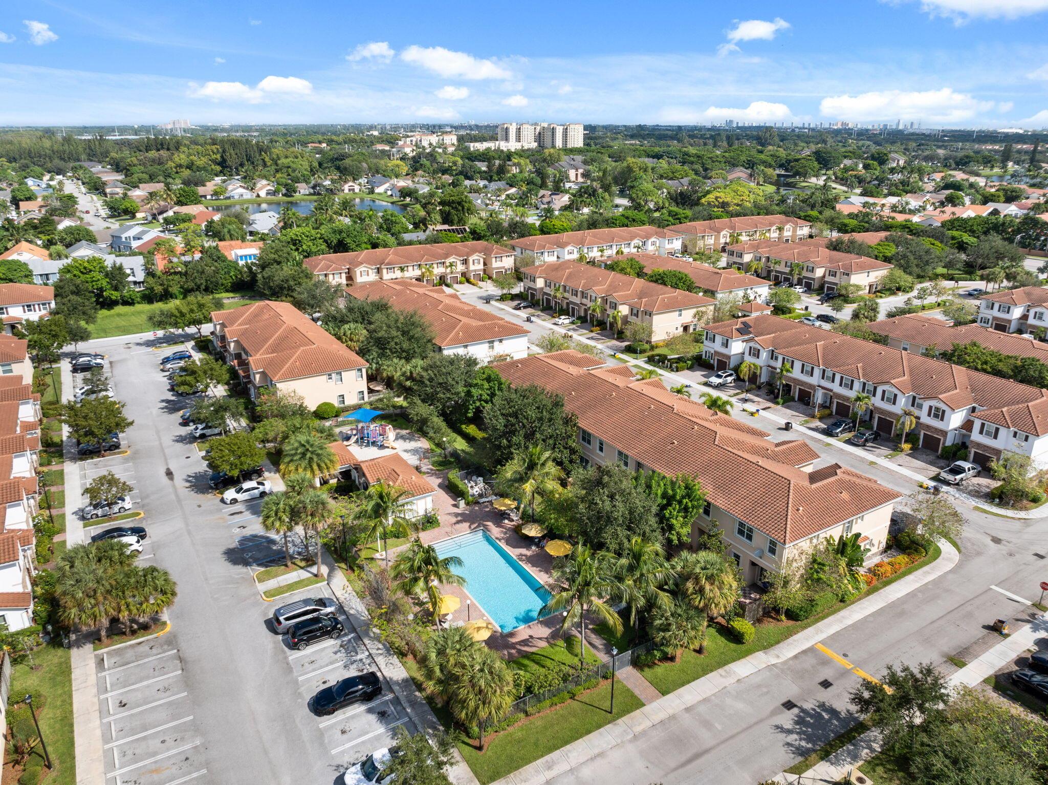 CHARLESTON COMMONS 2 - Residential Lease