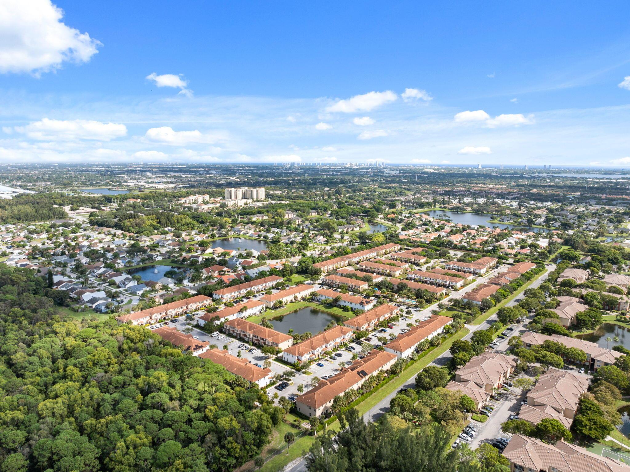 CHARLESTON COMMONS 2 - Residential Lease