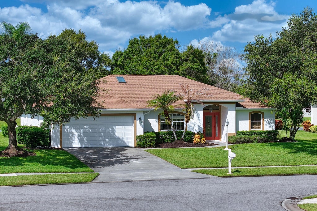 Photo of 240 53RD Circle, Vero Beach, FL 32968 (MLS # B26071772)