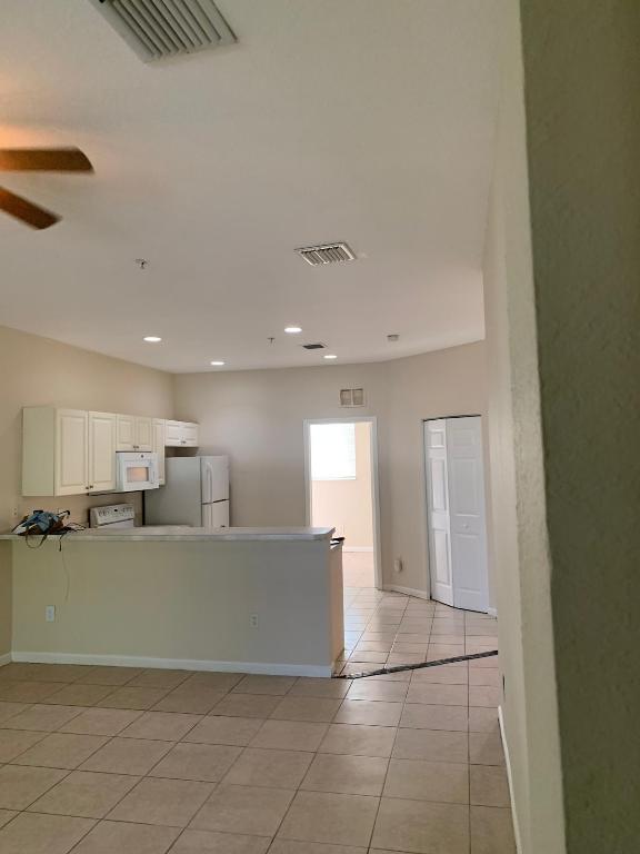 MARSH HARBOUR 50 CONDO - Residential Lease