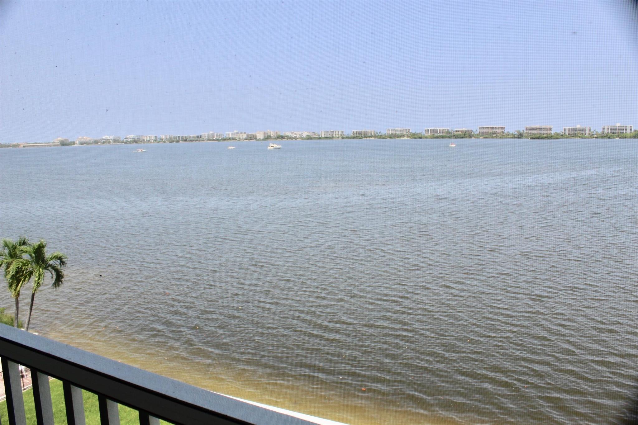 1516 S Lakeside 403 Drive 403