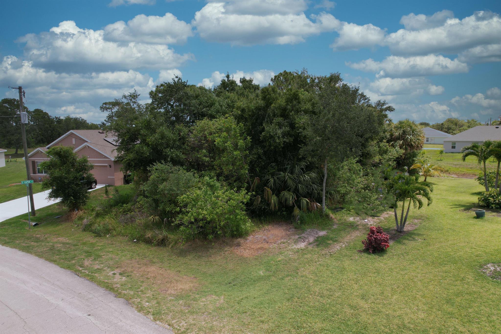 PORT ST LUCIE SECTION 33 - Land