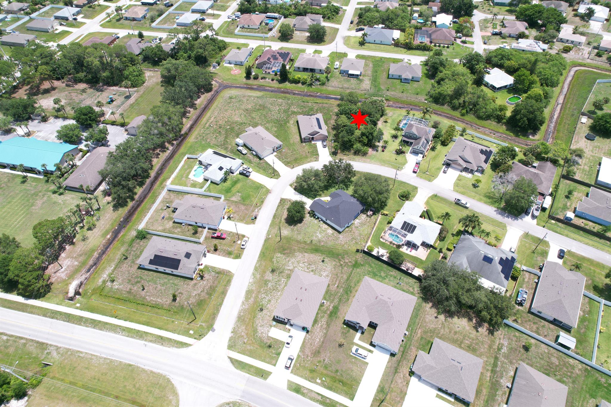 PORT ST LUCIE SECTION 33 - Land